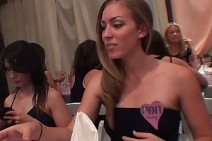 骑女人肚子视频vk